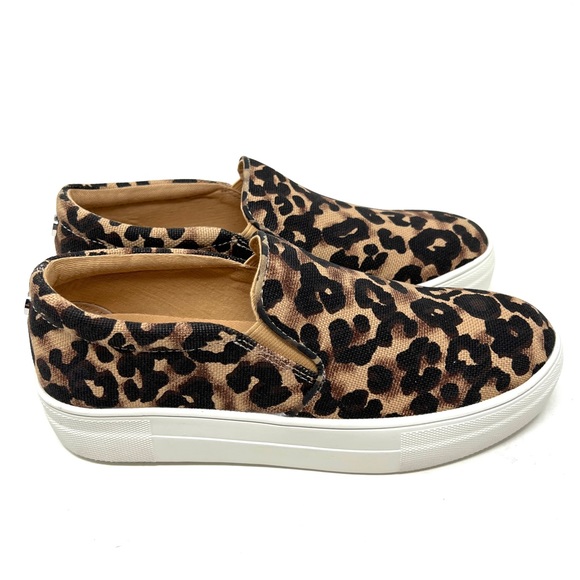 Steve Madden Leopard Cheetah Animal Print Slip On Loafers Sneakers - Picture 1 of 10